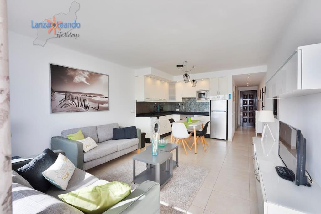Casa Patty, Piscinas Climatizadas, Primera Linea Costa Teguise Eksteriør bilde