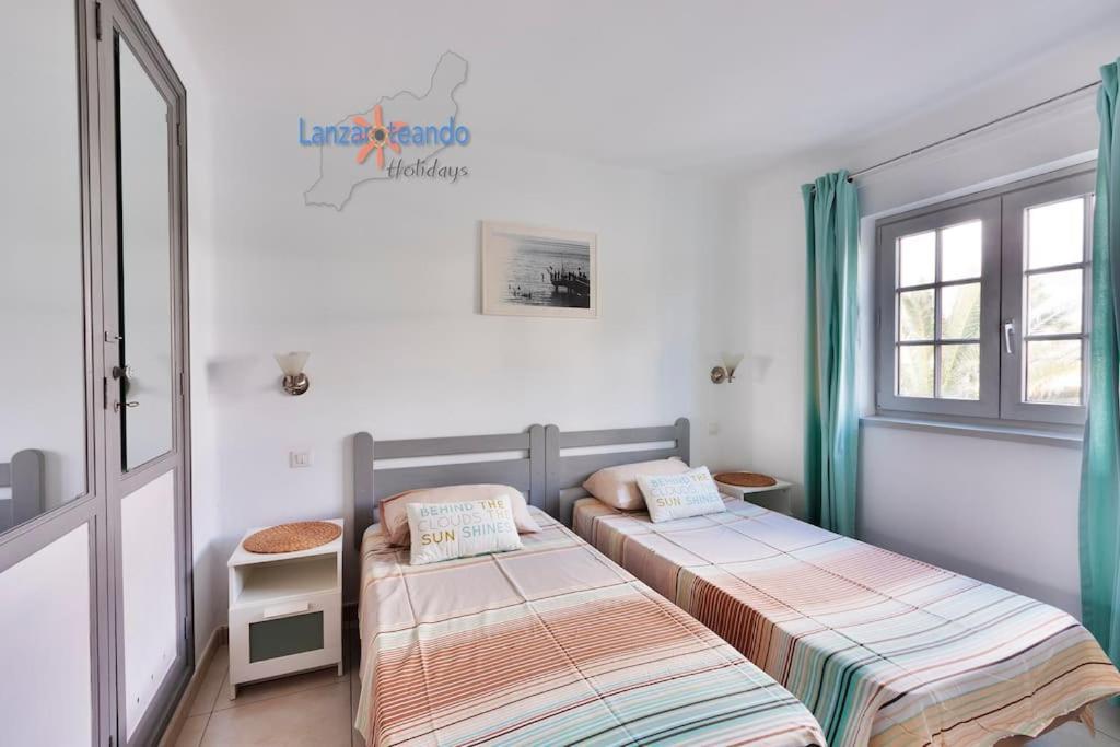 Casa Patty, Piscinas Climatizadas, Primera Linea Costa Teguise Eksteriør bilde